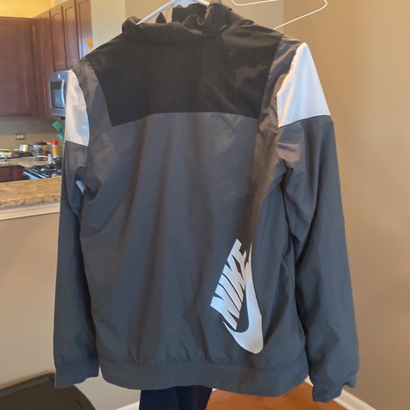 Nike Youth XL 3/4 Zip Windbreaker - Picture 2 of 2